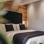 Hotel Vaya Post