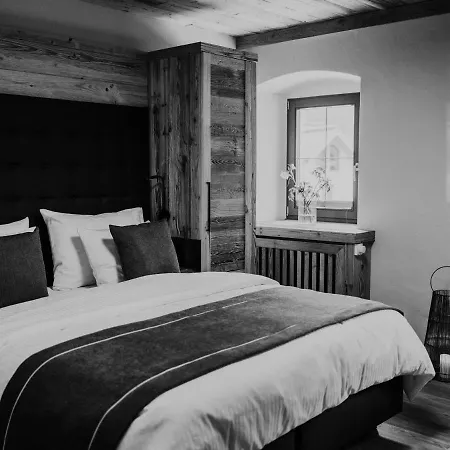 Hotel Vaya Post