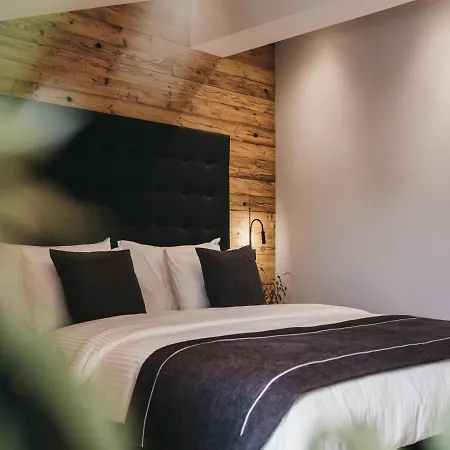 Hotel Vaya Post