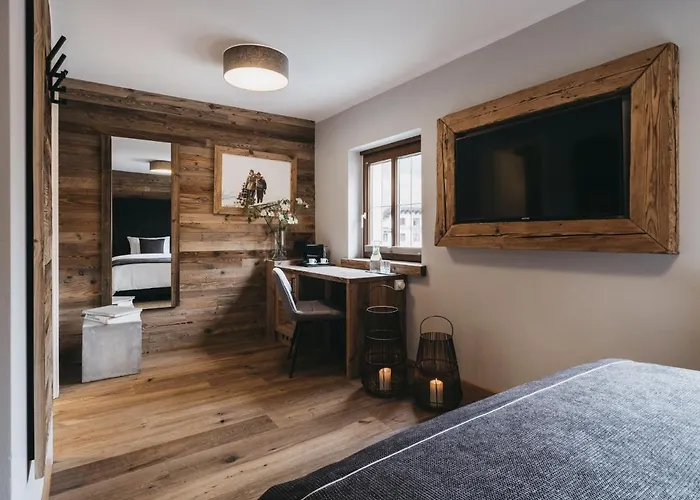 Vaya Post Hotel