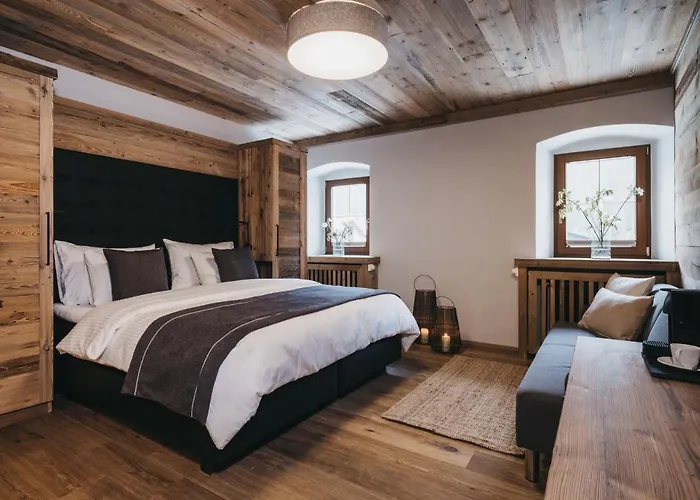 Hotel Vaya Post