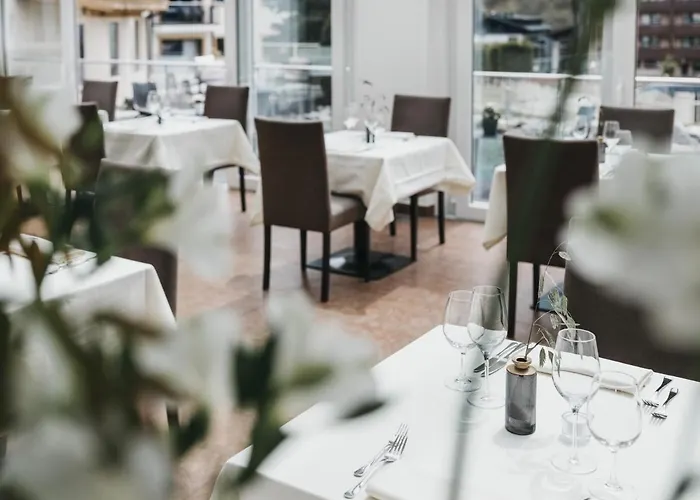 Hotel Vaya Post